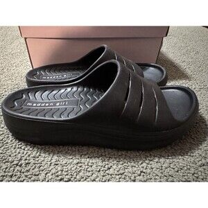 Madden Girl Hawaii Black Slides NIB Size 10